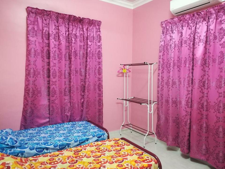 Homestay Damai Yusmila Куала-Тренгану Экстерьер фото